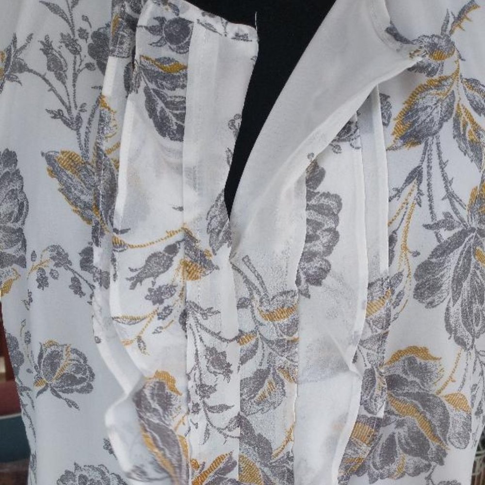 Ann Taylor Top   Size XL